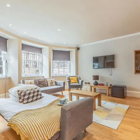Apartment Large 3 Bed 3 Bath - New Town Edinburgh