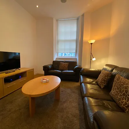 Aparthotel Cs Exclusive Of Princess Street West End