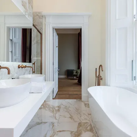 Dragon Luxury At 9 Albyn Place Apartment Edinburgh