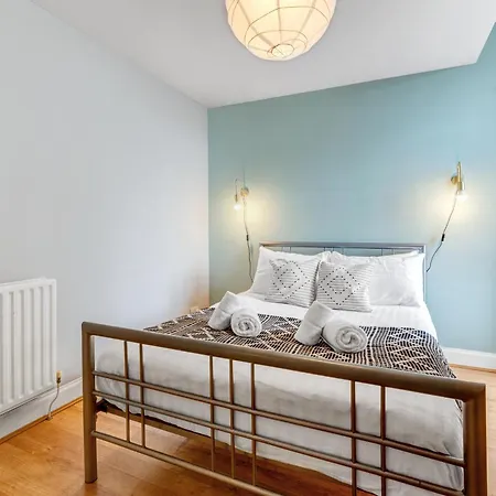 Gorgeous, Cozy 2br Royal Mile-old Town Apartmán *