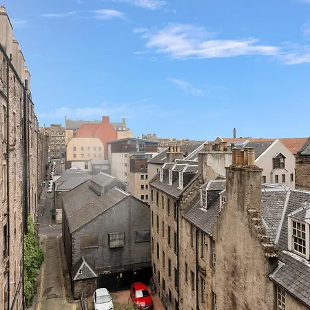 Апартаменты Gorgeous, Cozy 2br Royal Mile-old Town *
