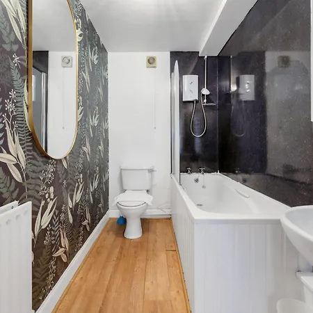Апартаменты Gorgeous, Cozy 2br Royal Mile-old Town Эдинбург