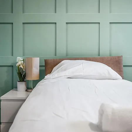 Cozy 2 Bed With Great View - Parking Apartament