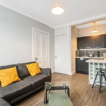 Cosy From Near Holyrood Palace * 에든버러