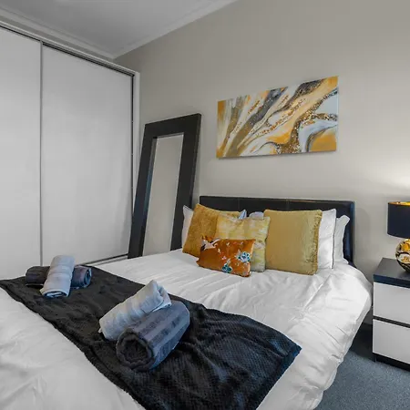 Free Parking, Centre, Lower Granton Abode *