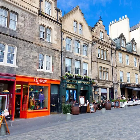 Stylish With Private Roof Terrace Edimburgo