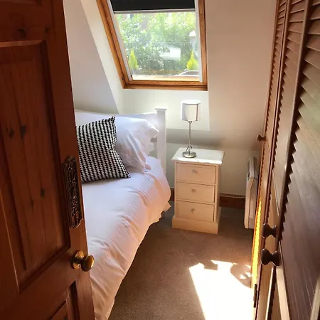 Stylish With Private Roof Terrace