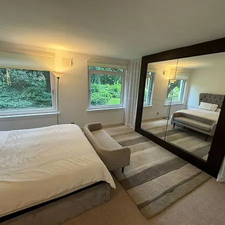 アパート 3 Bedroom Tranquil Ground Floor Flat In Merchiston *