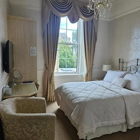 Highfield Pensionat 4*