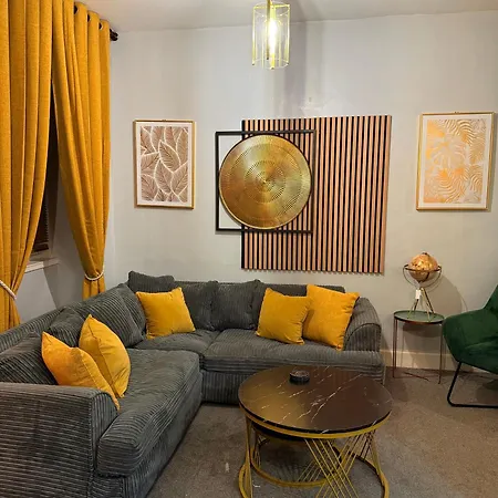 Two Bedroom Apartment-central Edinburgh-old Town-licensed Edinburgh