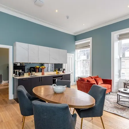 Dragon Luxury At 9 Albyn Place Apartment