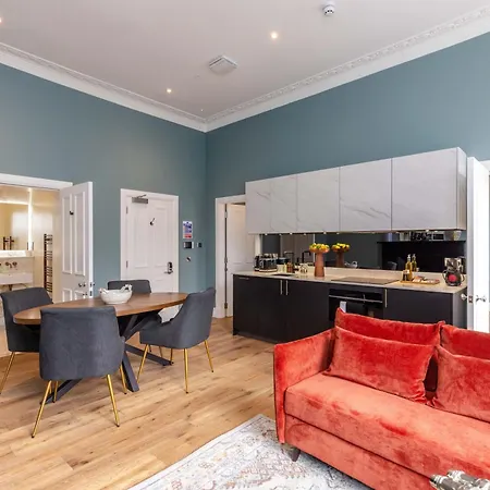 Apartment Dragon Luxury At 9 Albyn Place