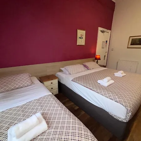 Regent House - Centre 3*