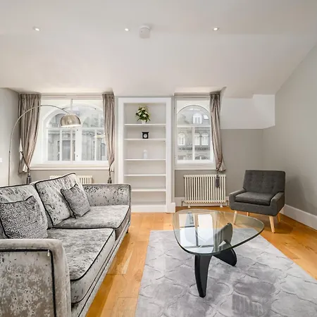 デスティニー スコットランド - セントアンドリュー スクエア エディンバラ