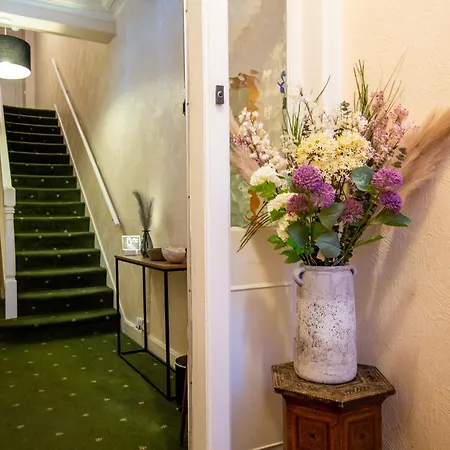 Sailte House 3*