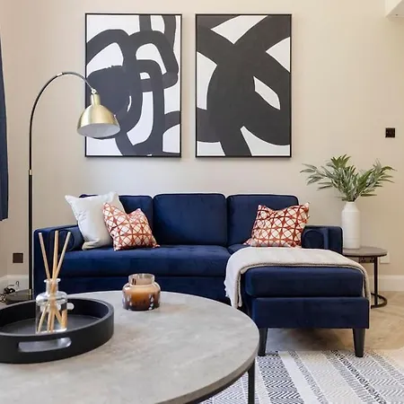 The Heart Of Old Town With Castle Views