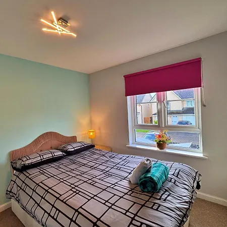 Nyaraló 3 Bed House With Parking Near Airport Edinburgh