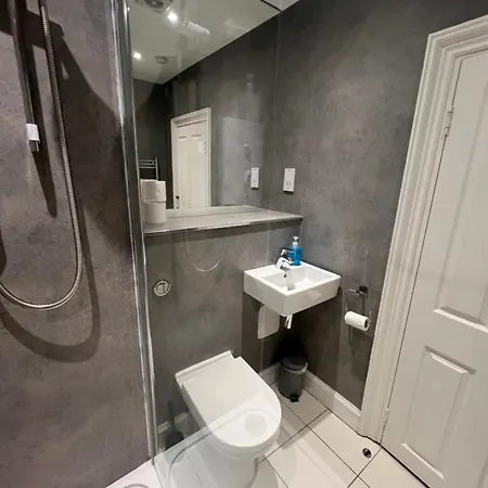 Apartment John Knox's On Edinburgh's Royal Mile