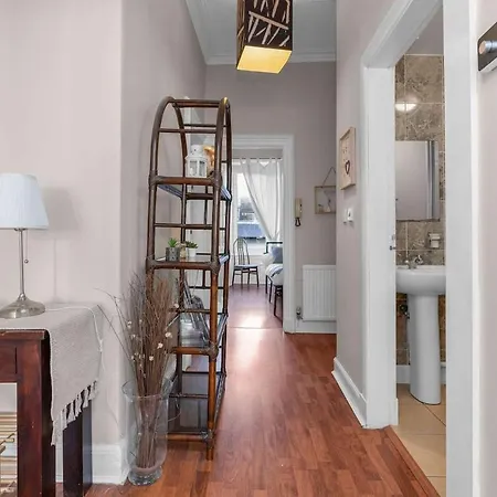 Free Parking - Centre - The Mccarty Apartament *