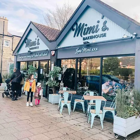 Chic Flat Close To Edinburgh, Airport, & Zoo *