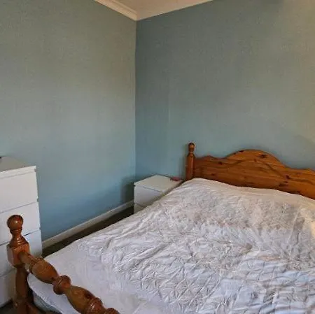 Prestonfield Flat * Edinburgh