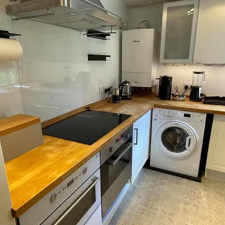 Large Flat In Chic Bruntsfield דירה אדינבורו