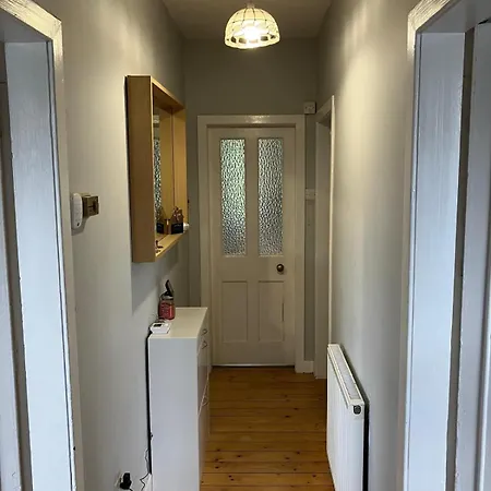 1 Bed Flat Near Murrayfield אדינבורו