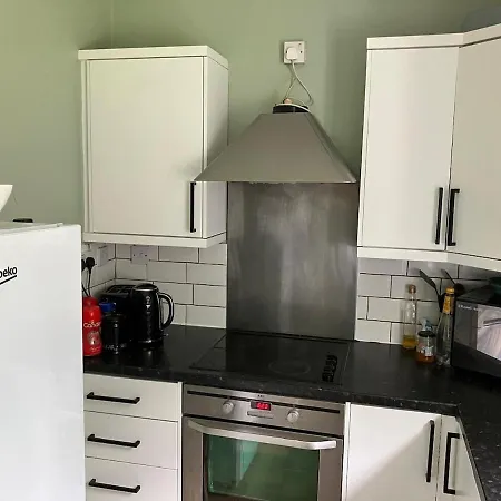 1 Bed Flat Near Murrayfield דירה