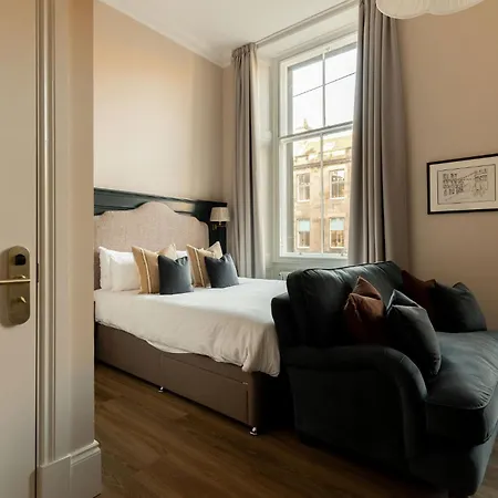 Moment George Iv Bridge Hotel