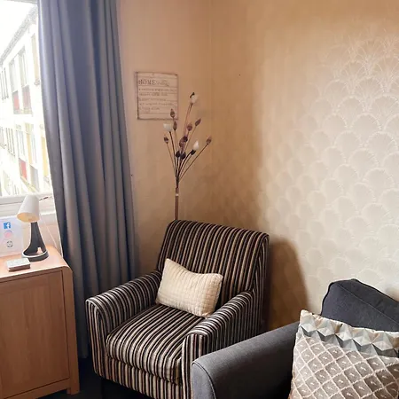 Crags View On The Royal Mile * Edinburgh