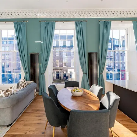 Dragon Luxury At 8 Albyn Place Edinburgh