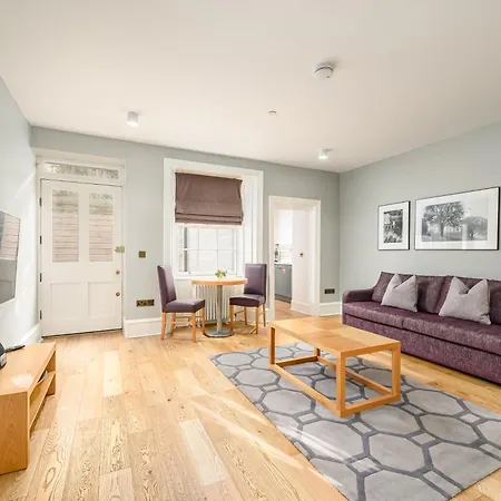 Destiny Scotland - Distillers House Apartmán Edinburgh