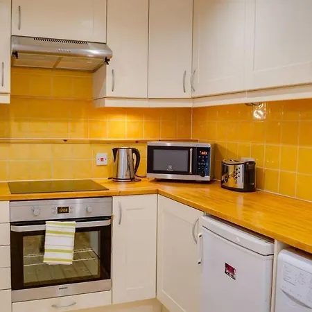 Joivy Warm & Welcoming Flat Near Castle إدنبرة