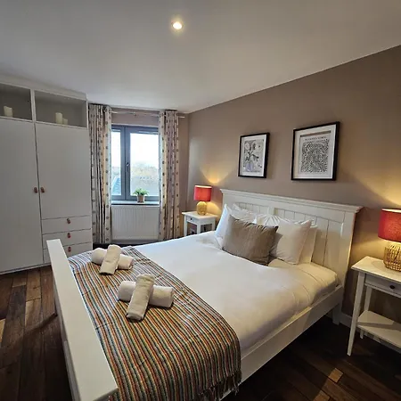 Rooftop Retreat Edinburgh