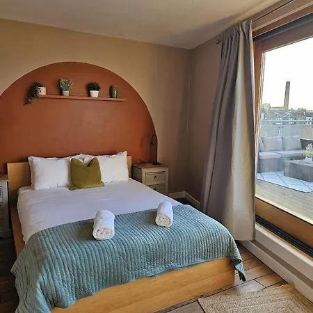 Rooftop Retreat Edynburg