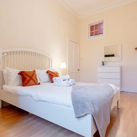 Delightful Ground Floor Newington Flat * Edimburgo