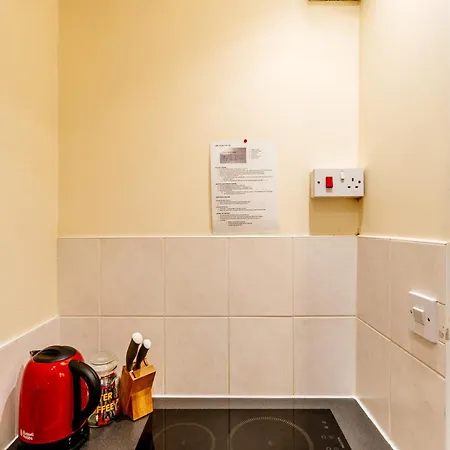 Delightful Ground Floor Newington Flat