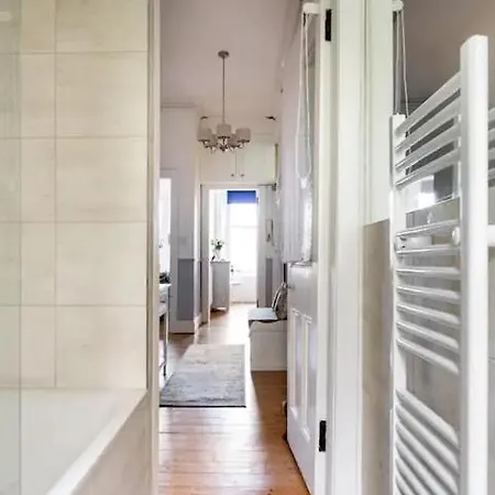 Emilys Apartment *