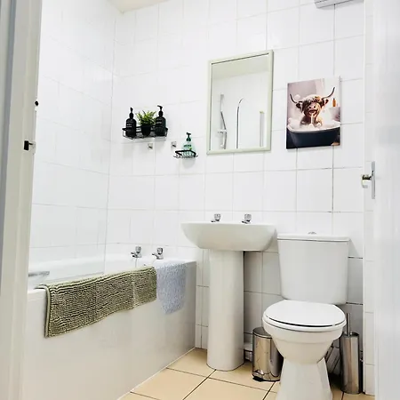 Cozy Flat Near Castle And With Free Private Parking *