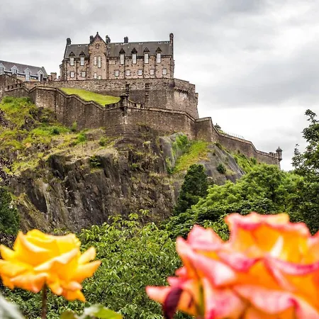 Cozy Flat Near Castle And With Free Private Parking Edimburgo