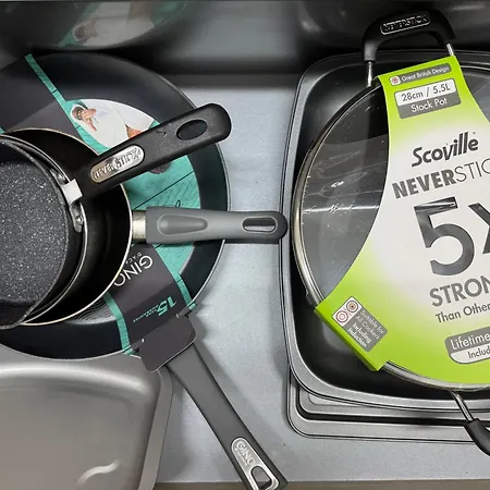 Cozy Flat Near Castle And With Free Private Parking