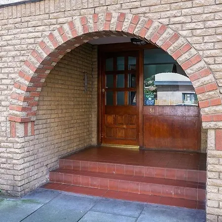 Apartment Cozy At Prime Location With Free Private Parking *