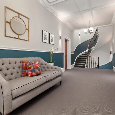 Destiny Scotland - Distillers House * Edynburg