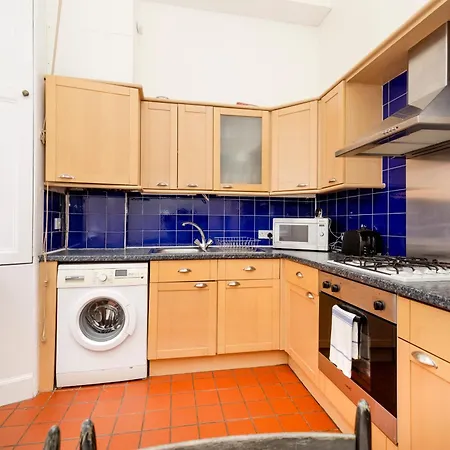 Joivy Charming Flat Near St Giles شقة