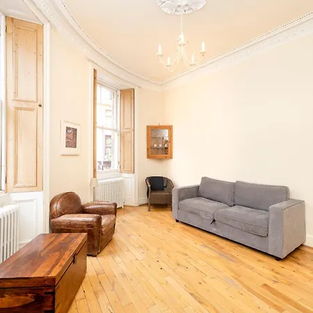 Joivy Charming Flat Near St Giles