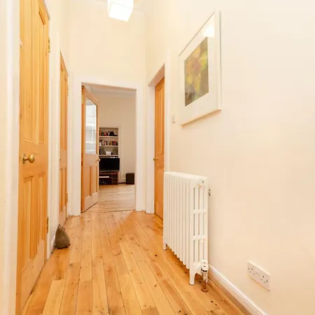 Joivy Charming Flat Near St Giles شقة