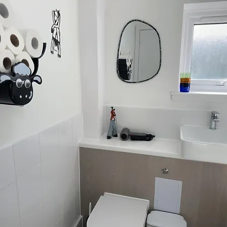 Stylish One Bedroom *