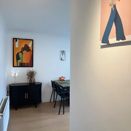 Apartment Stylish One Bedroom *