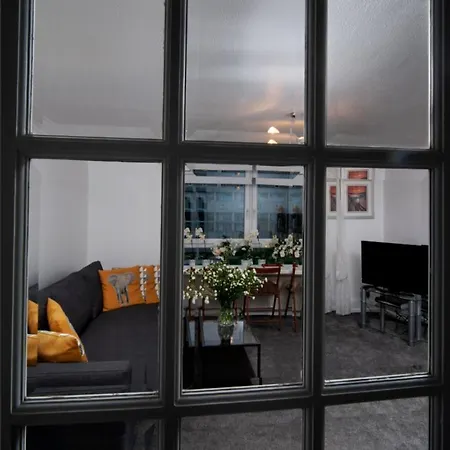 Holyrood Hideaway-city Centre 2-bed