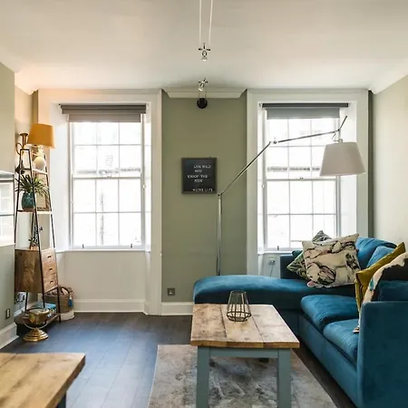 The Cobbled Rider * Edinburgh